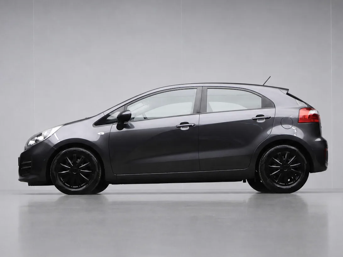 Kia Rio (2016) — foto 1