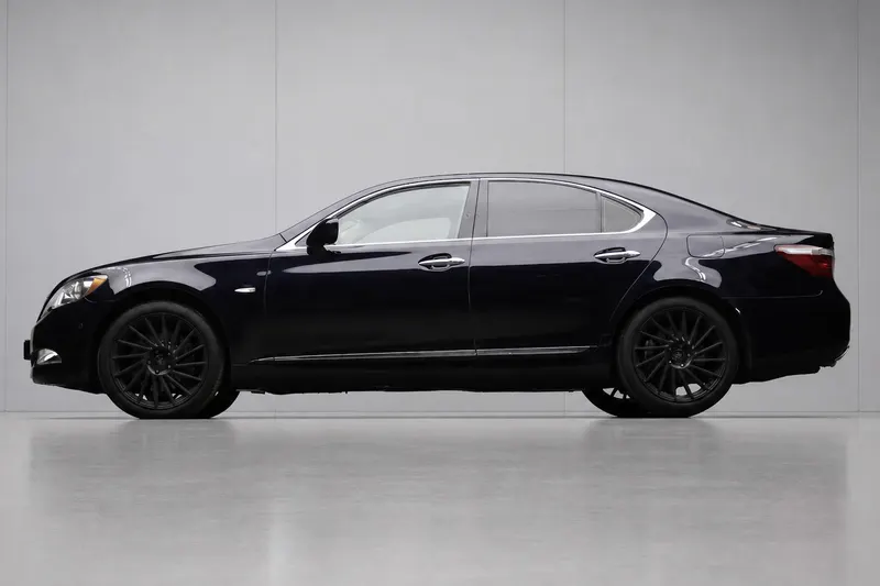 Lexus LS (2007)