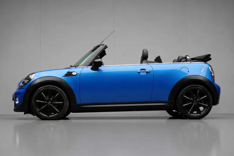 MINI Cabrio (2011)