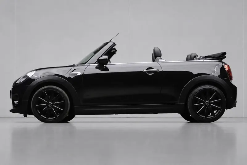 MINI Cabrio (2019)