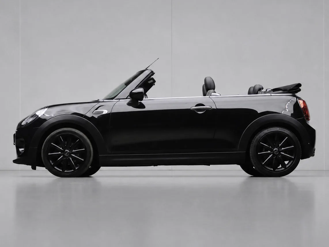 MINI Cabrio (2019) — foto 1