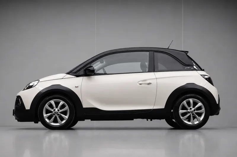 Opel Adam (2016)