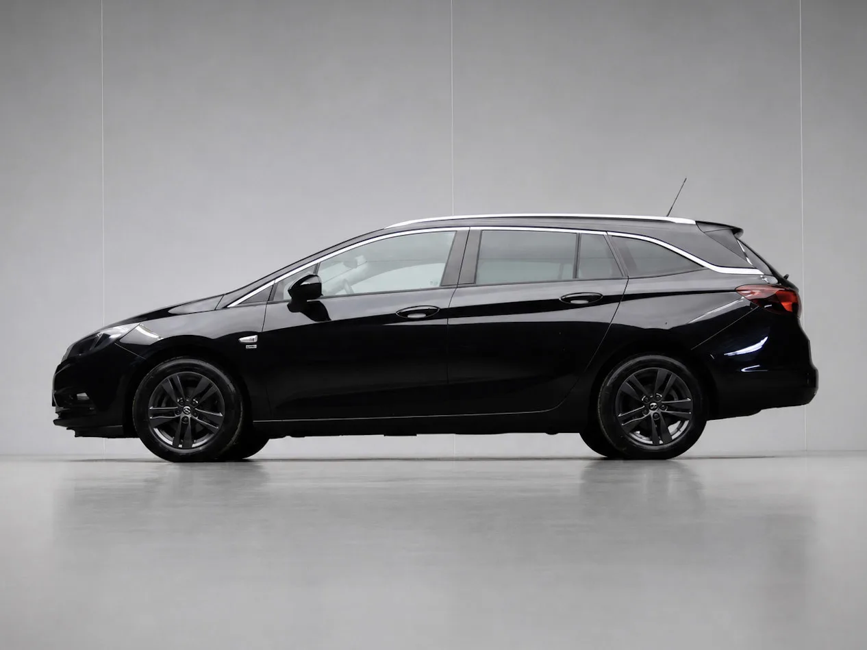 Opel Astra Sports Tourer (2019) — foto 1