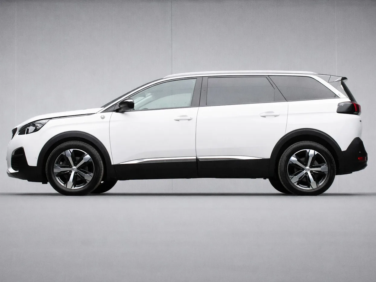 Peugeot 5008 (2018) — foto 1