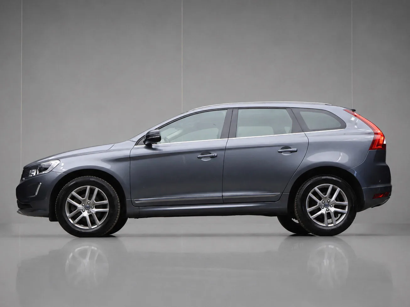 Volvo XC60 (2017) — foto 1