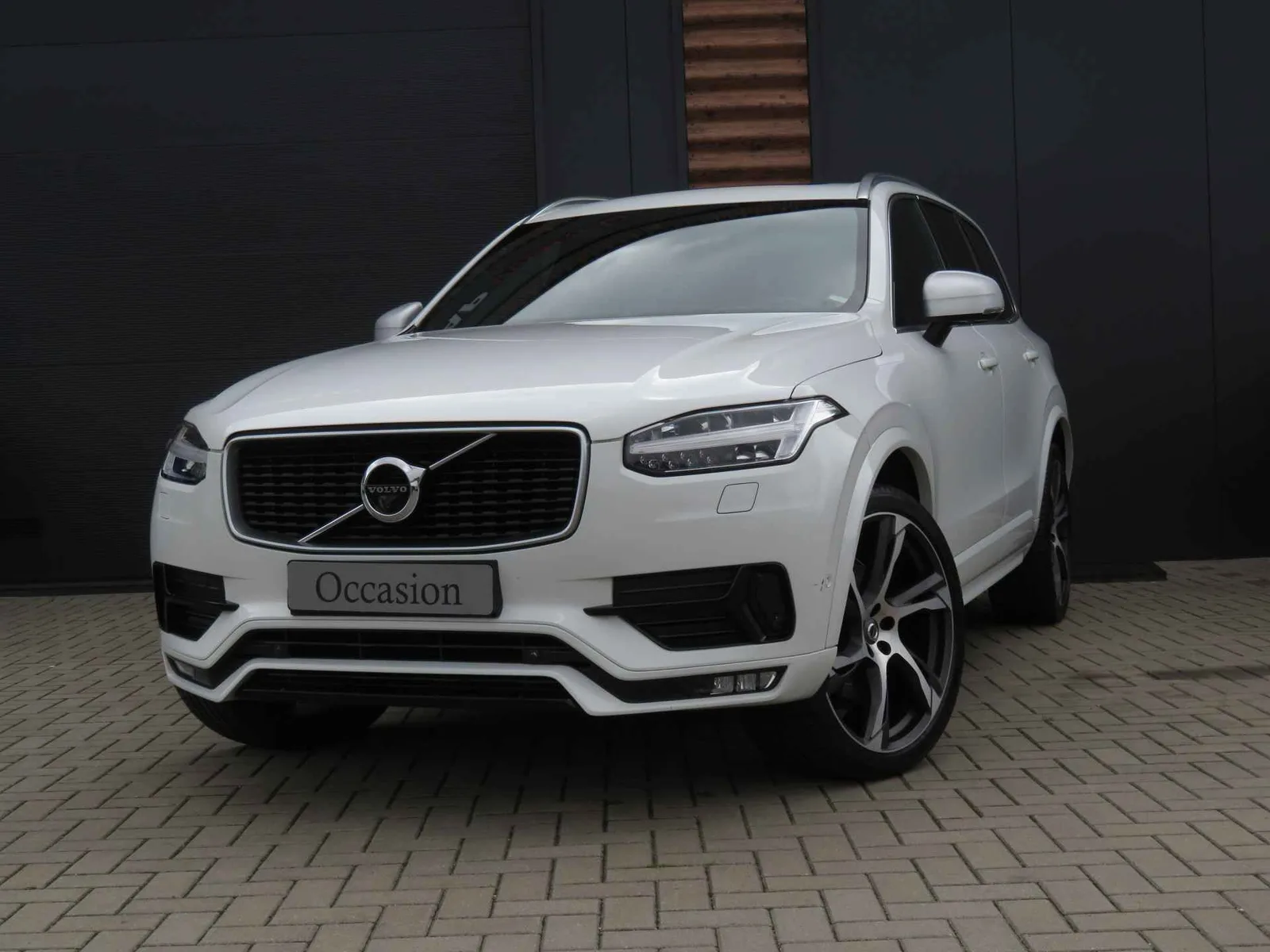 Volvo XC90 (2017) — foto 1