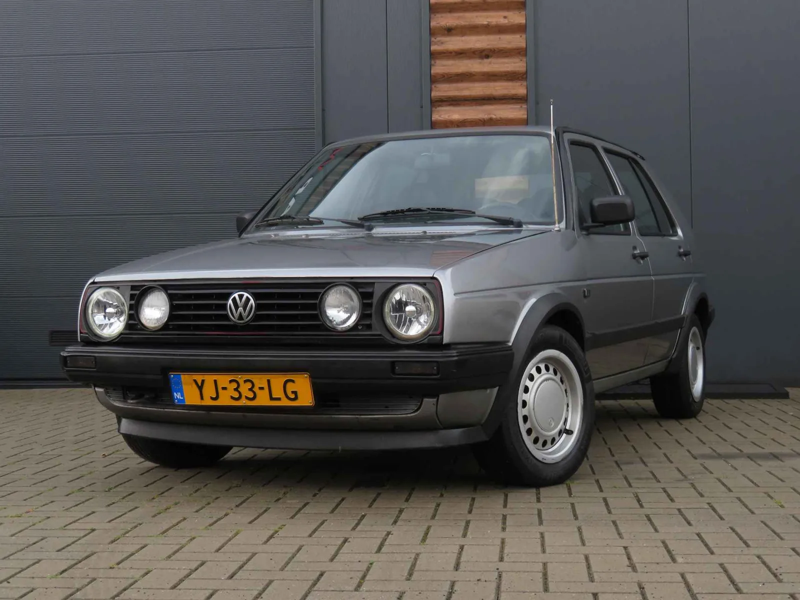 Volkswagen Golf (1990) — foto 1