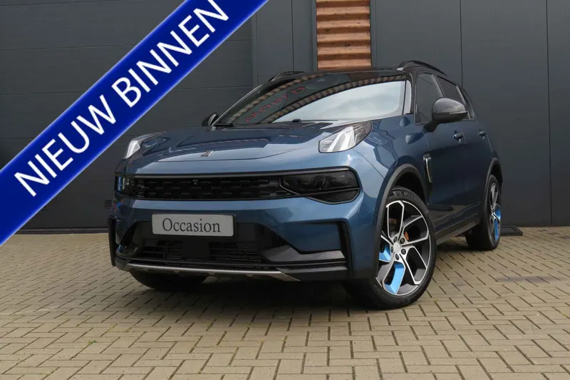 Lynk & Co 01 (2023)