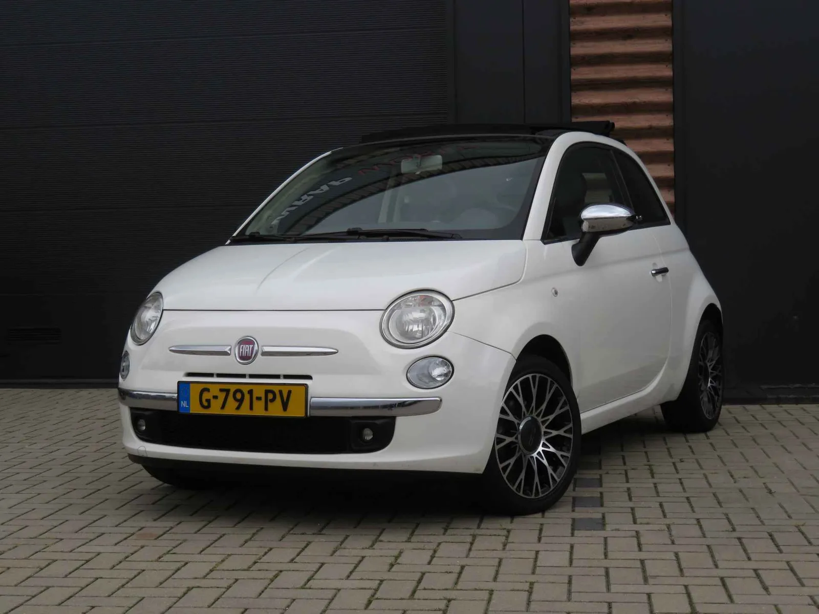 Fiat 500C (2009) — foto 1