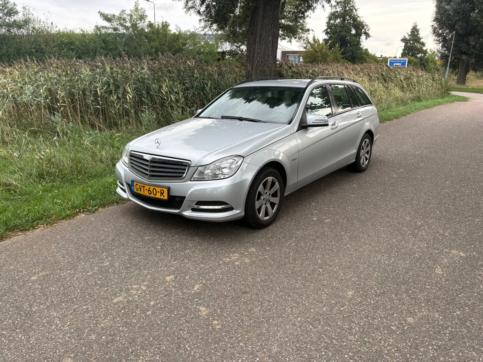 Mercedes-Benz C-Klasse (2011) — foto 1