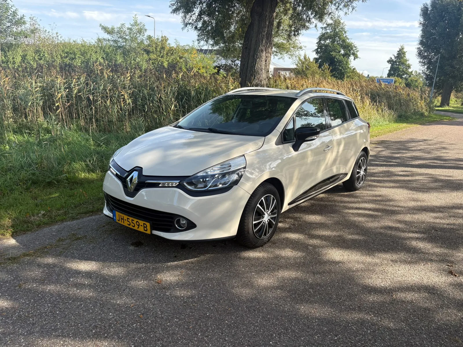 Renault Clio (2016) — foto 1
