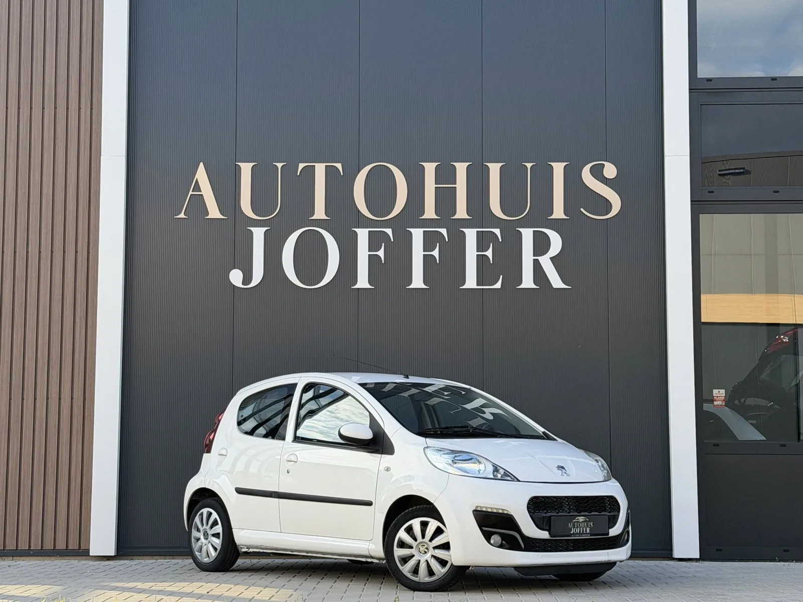 Peugeot 107 (2012) — foto 1