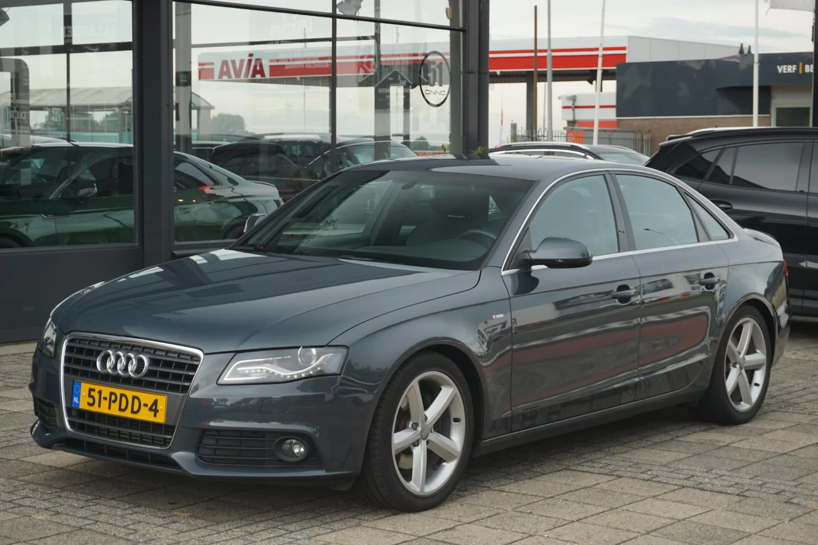 Audi A4 (2011) — foto 1