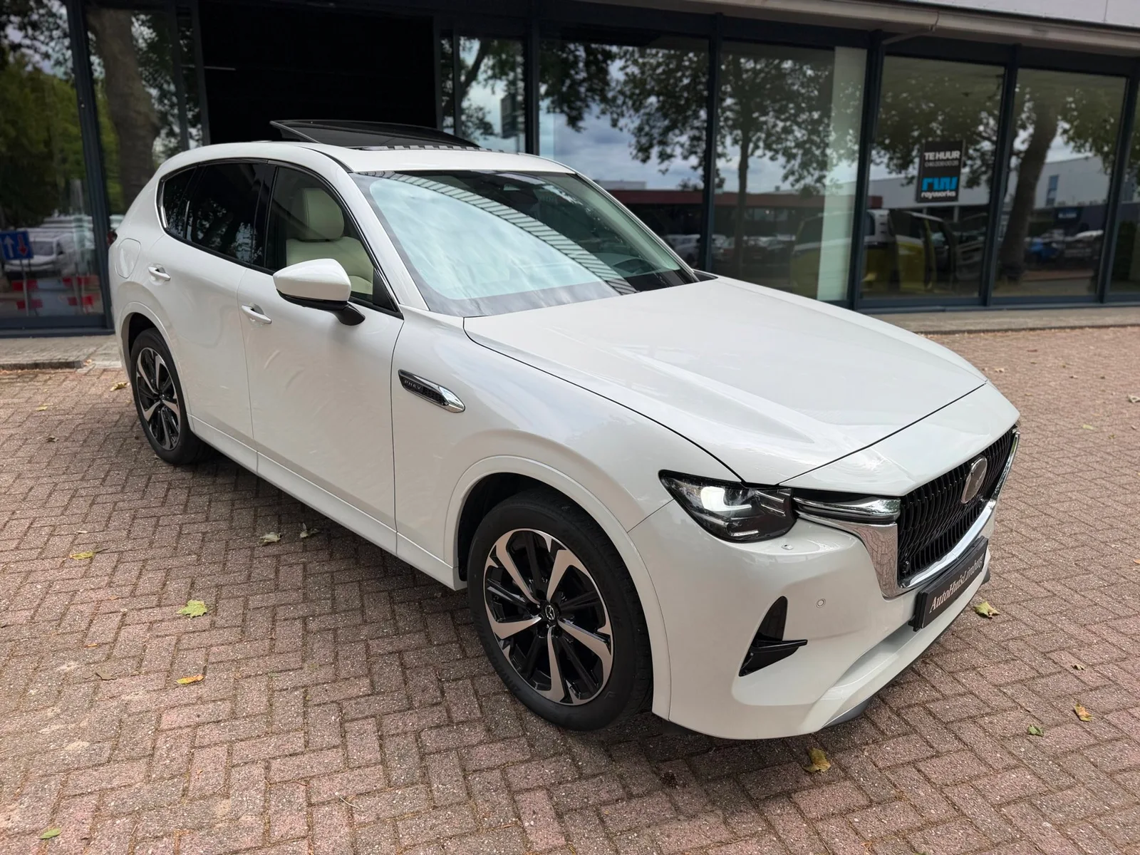 Mazda CX-60 (2023) — foto 1