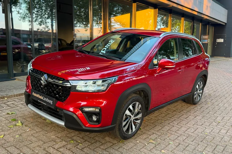 Suzuki S-Cross (2023)