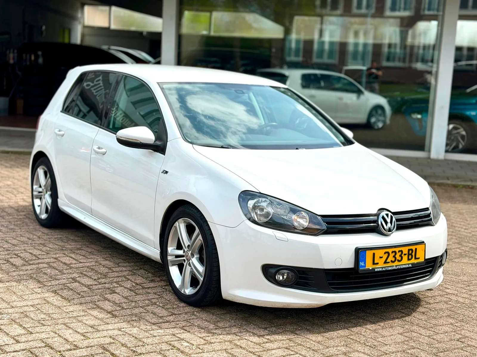 Volkswagen Golf (2011) — foto 1
