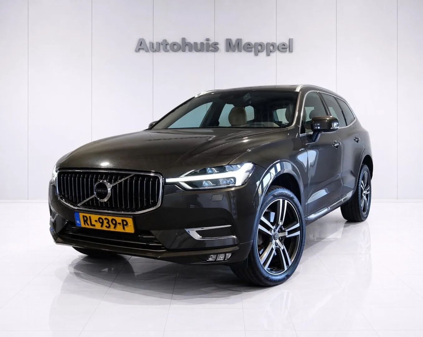 Volvo XC60 (2018) — foto 1