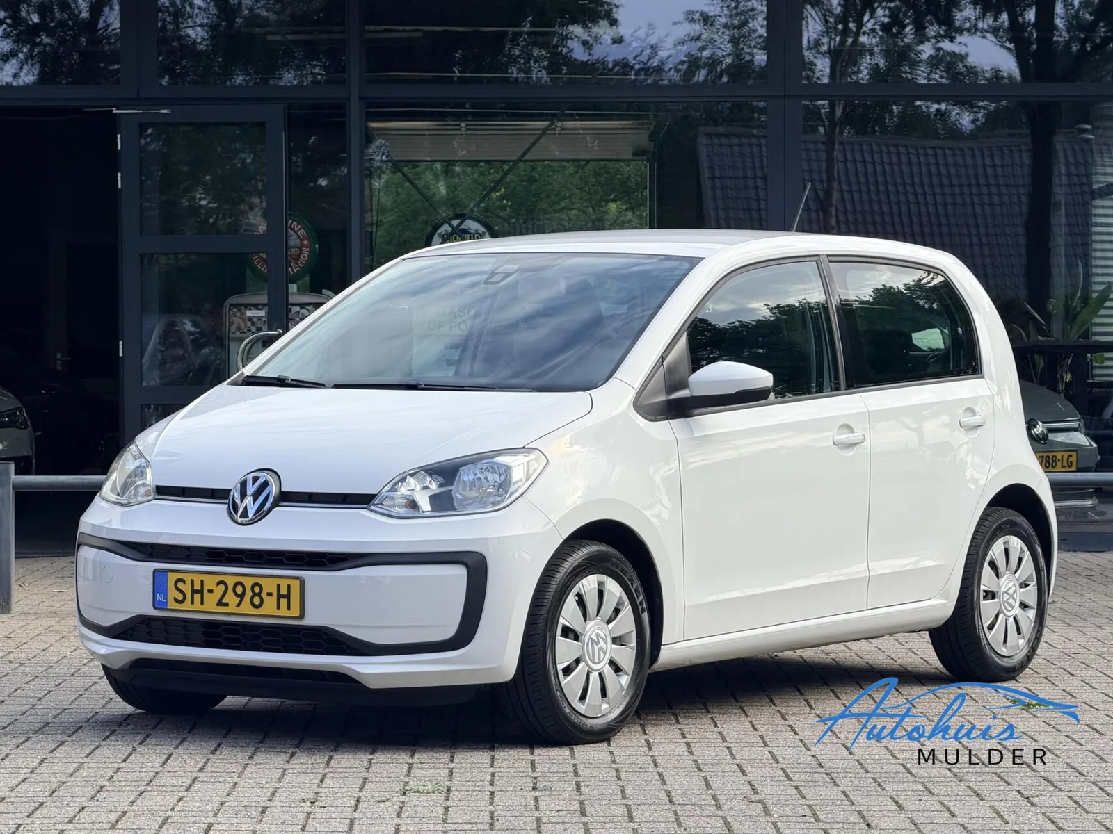 Volkswagen Up! (2018) — foto 1