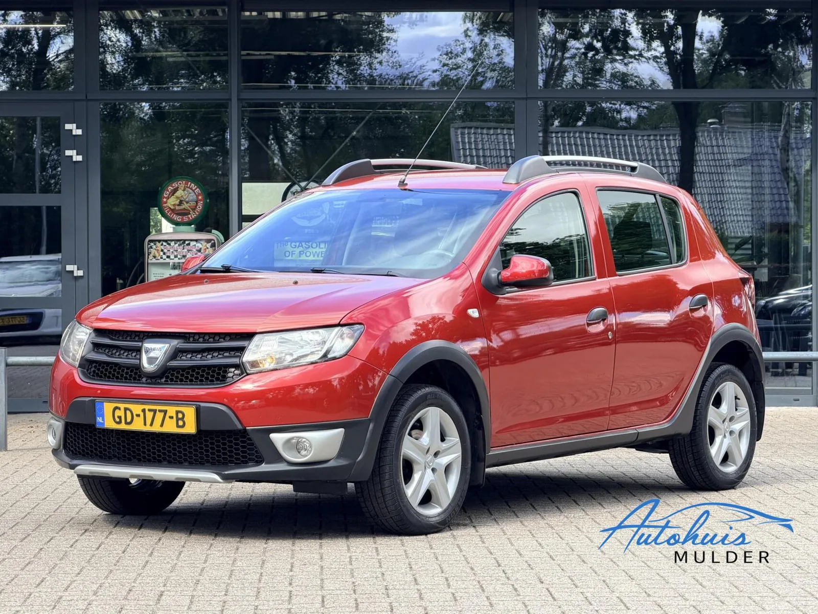 Dacia Sandero (2015) — foto 1