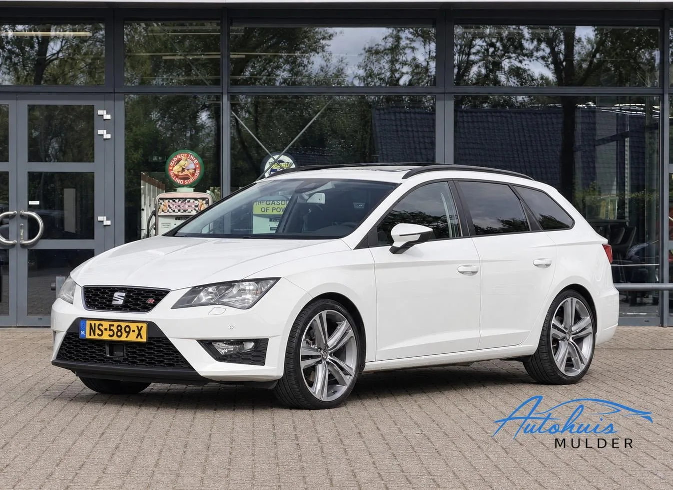 SEAT Leon (2014) — foto 1