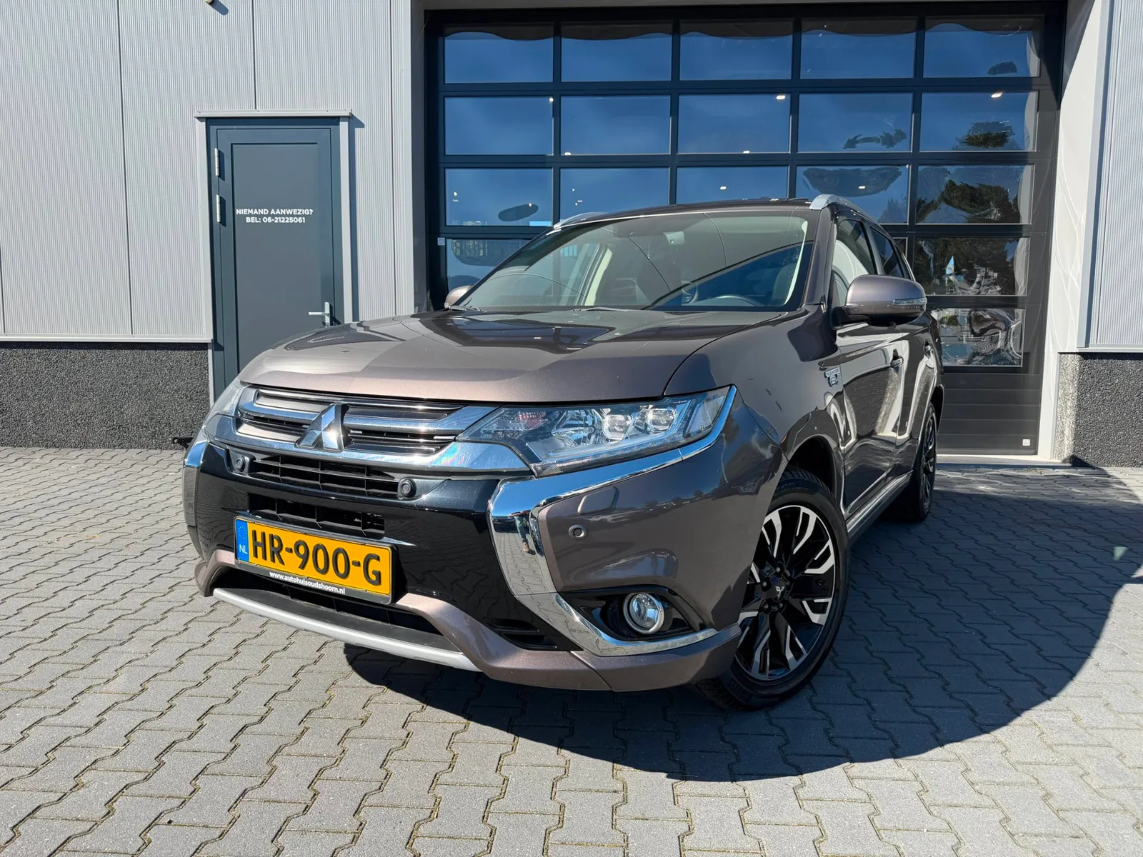 Mitsubishi Outlander (2015) — foto 1