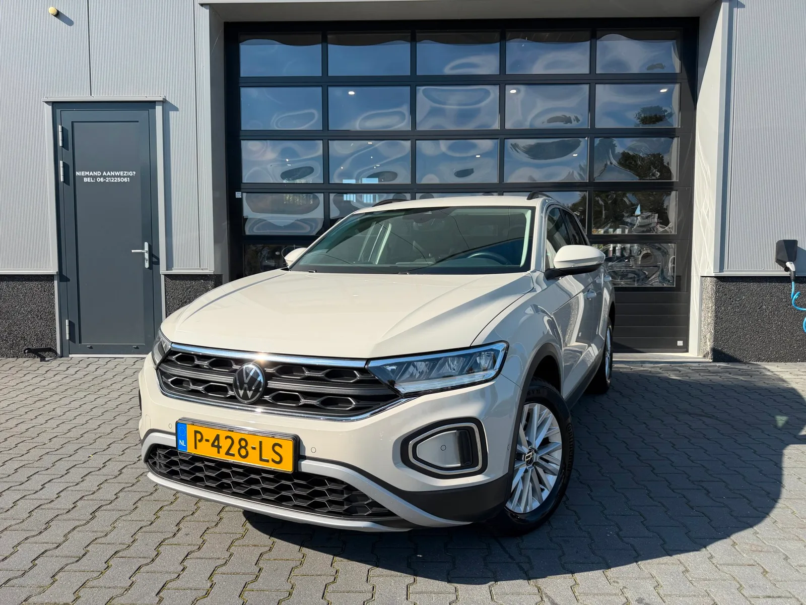 Volkswagen T-Roc (2022) — foto 1