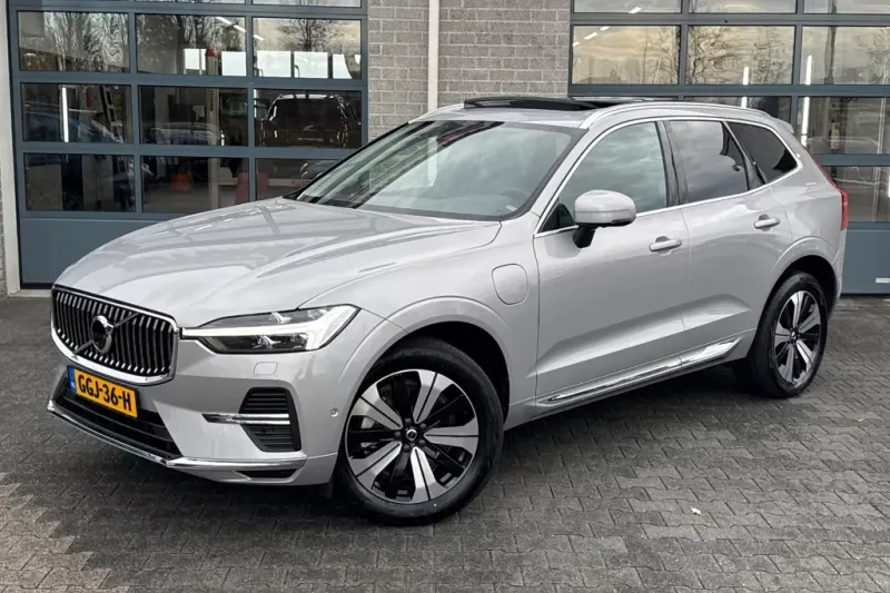 Volvo XC60 (2024)