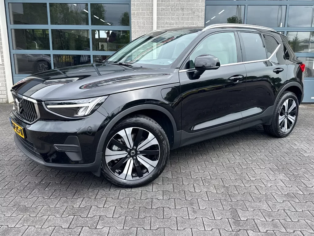 Volvo XC40 (2022) — foto 1