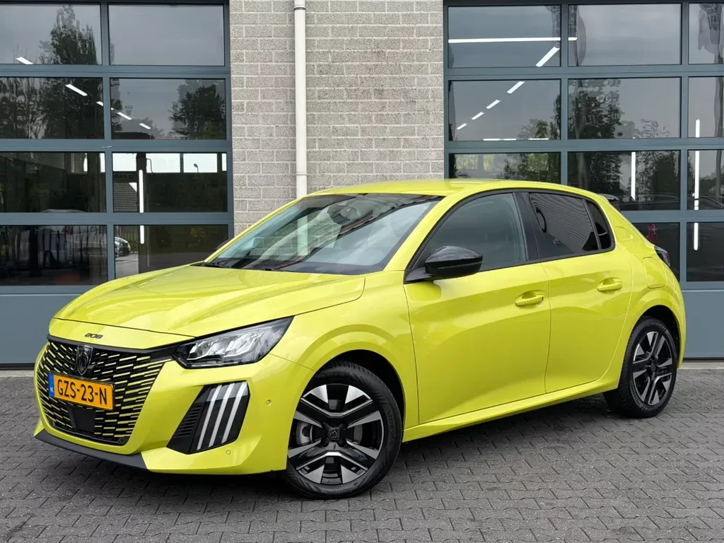 Peugeot 208 (2025) — foto 1