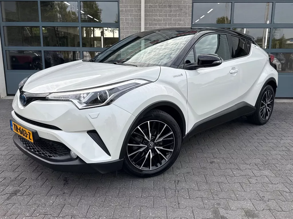 Toyota C-HR (2018) — foto 1