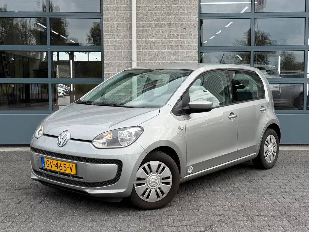 Volkswagen Up! (2015) — foto 1