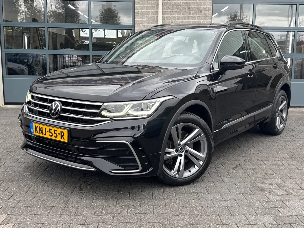 Volkswagen Tiguan (2022) — foto 1