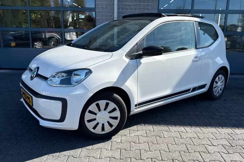 Volkswagen Up! (2017)