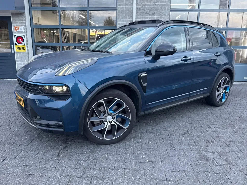 Lynk & Co 01 (2022) — foto 1