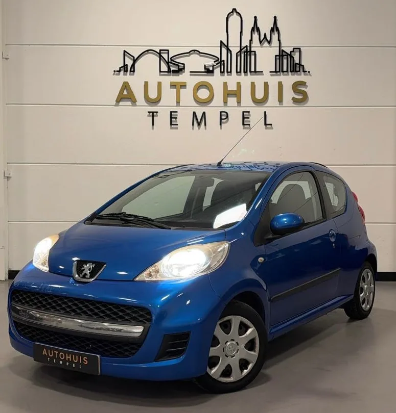 Peugeot 107 (2009) — foto 1