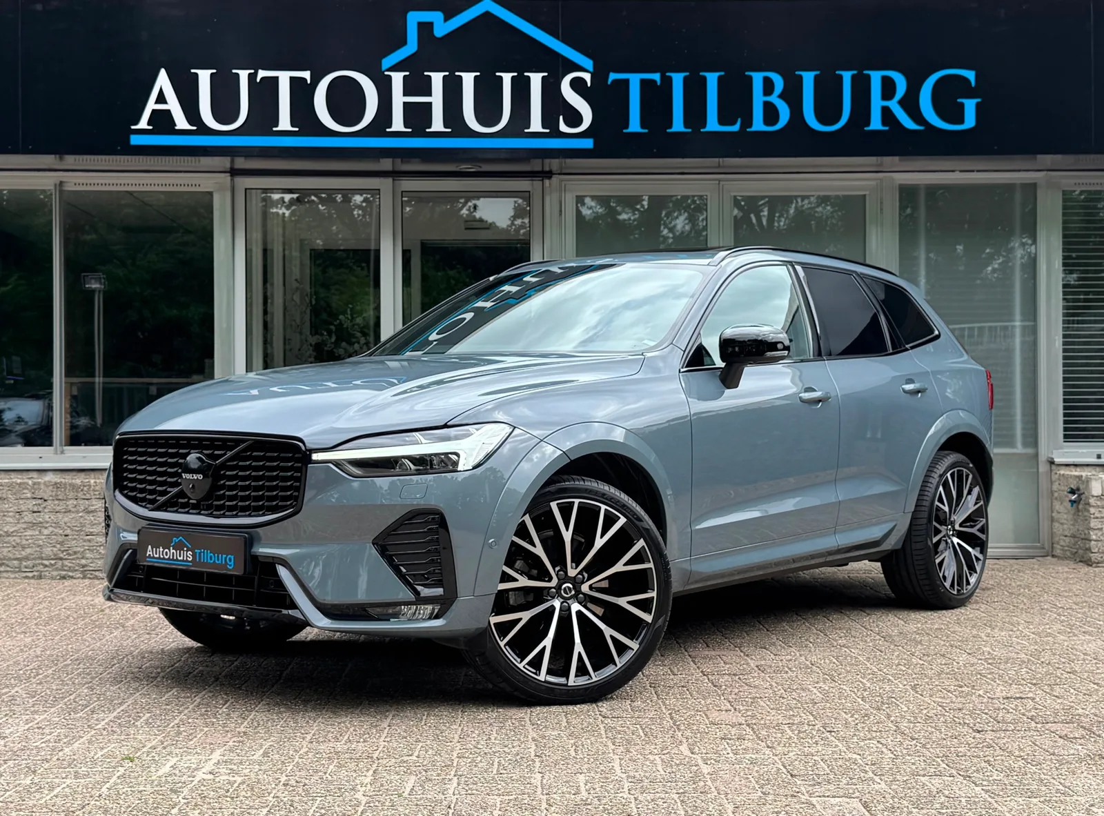 Volvo XC60 (2022) — foto 1