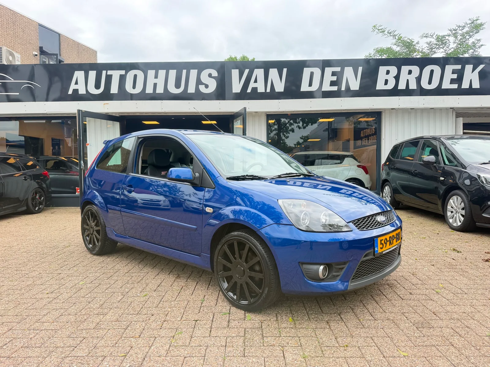 Ford Fiesta (2005) — foto 1