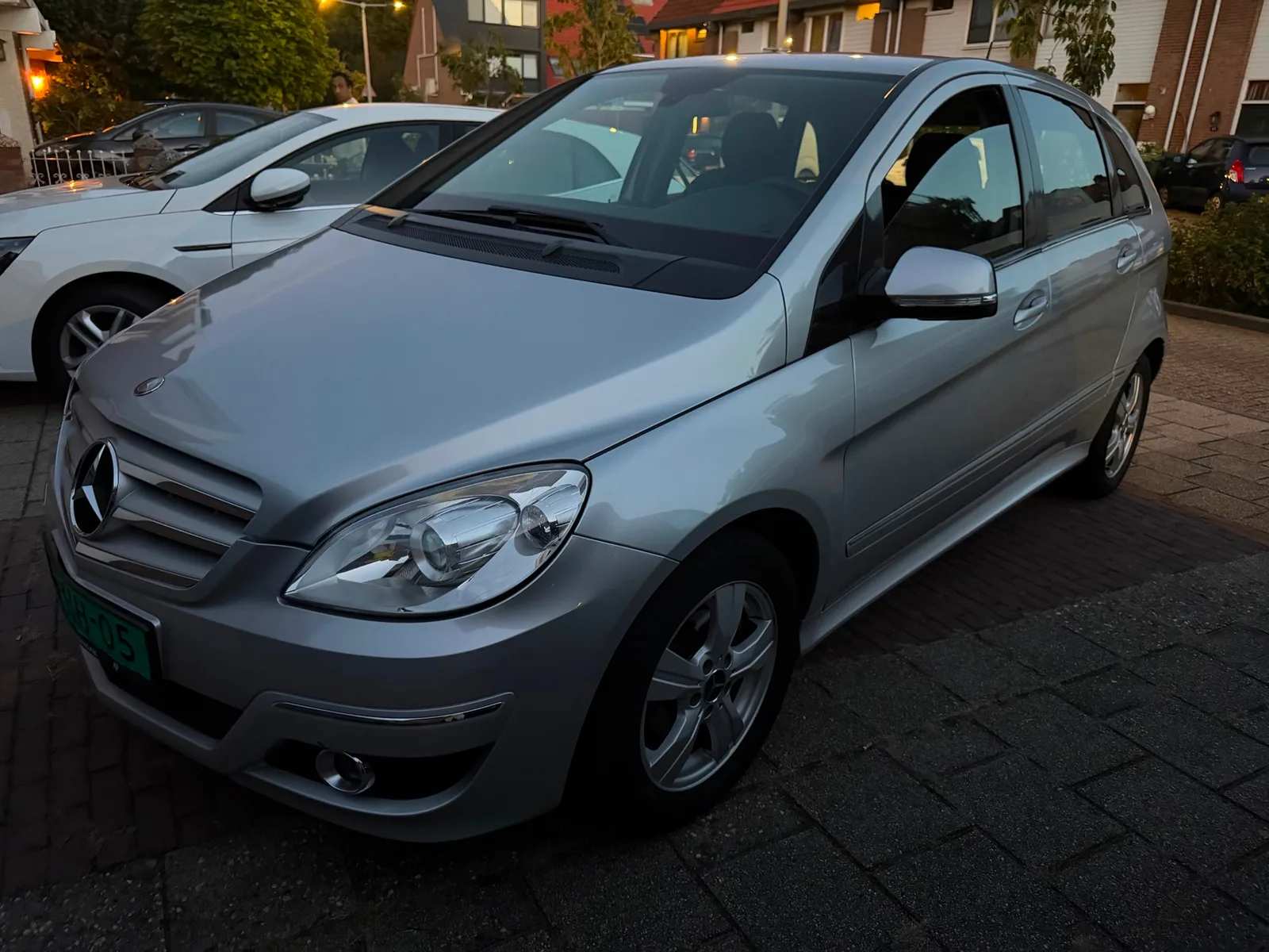 Mercedes-Benz B-Klasse (2009) — foto 1