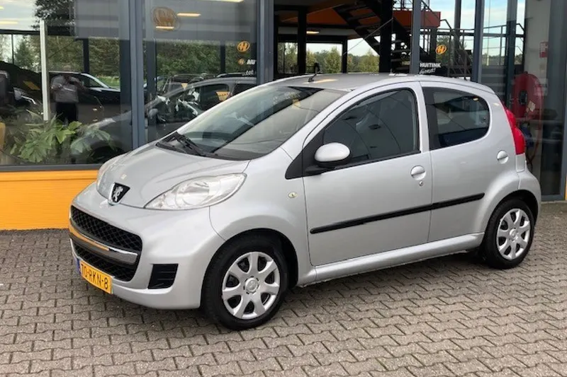 Peugeot 107 (2011)