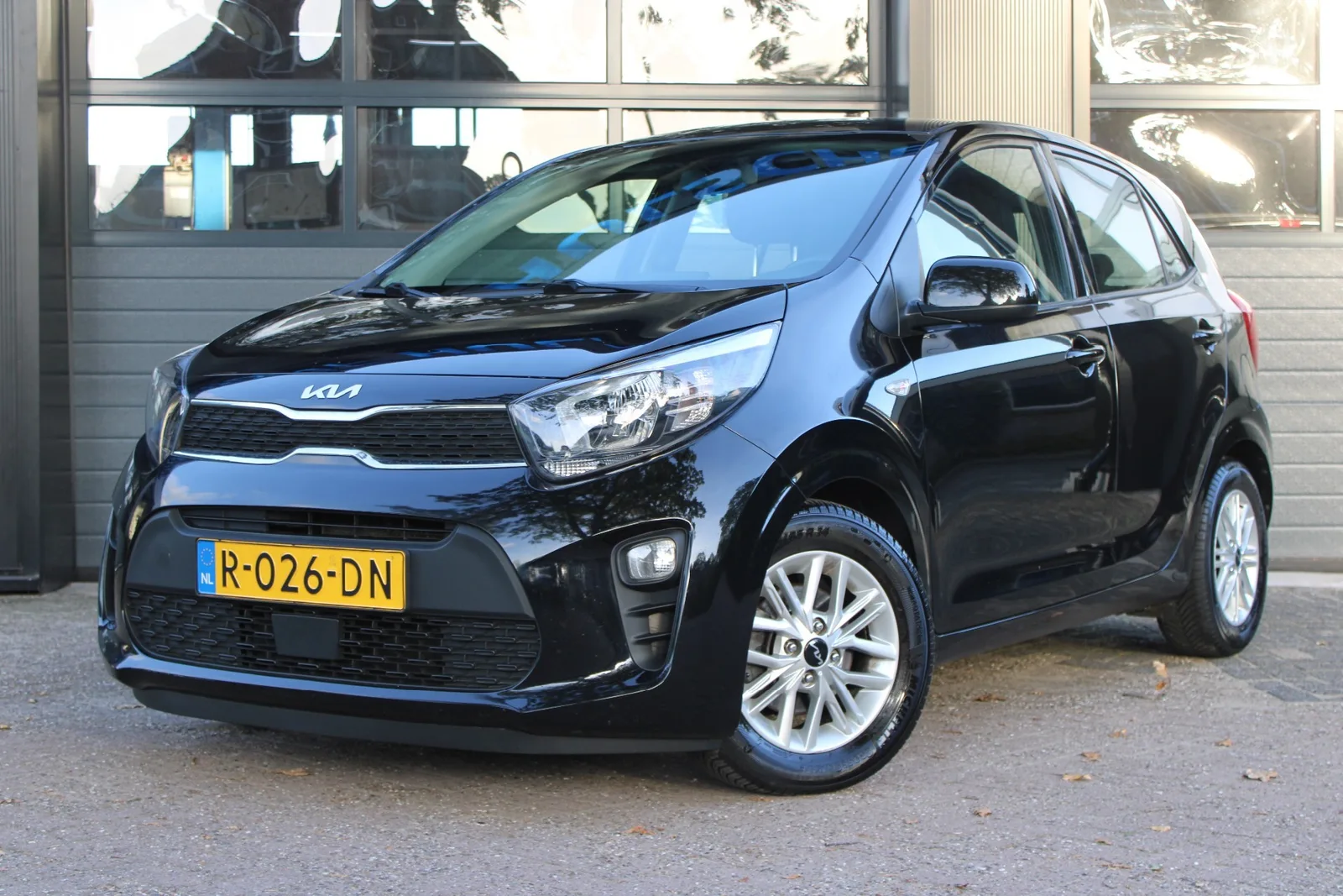 Kia Picanto (2022) — foto 1