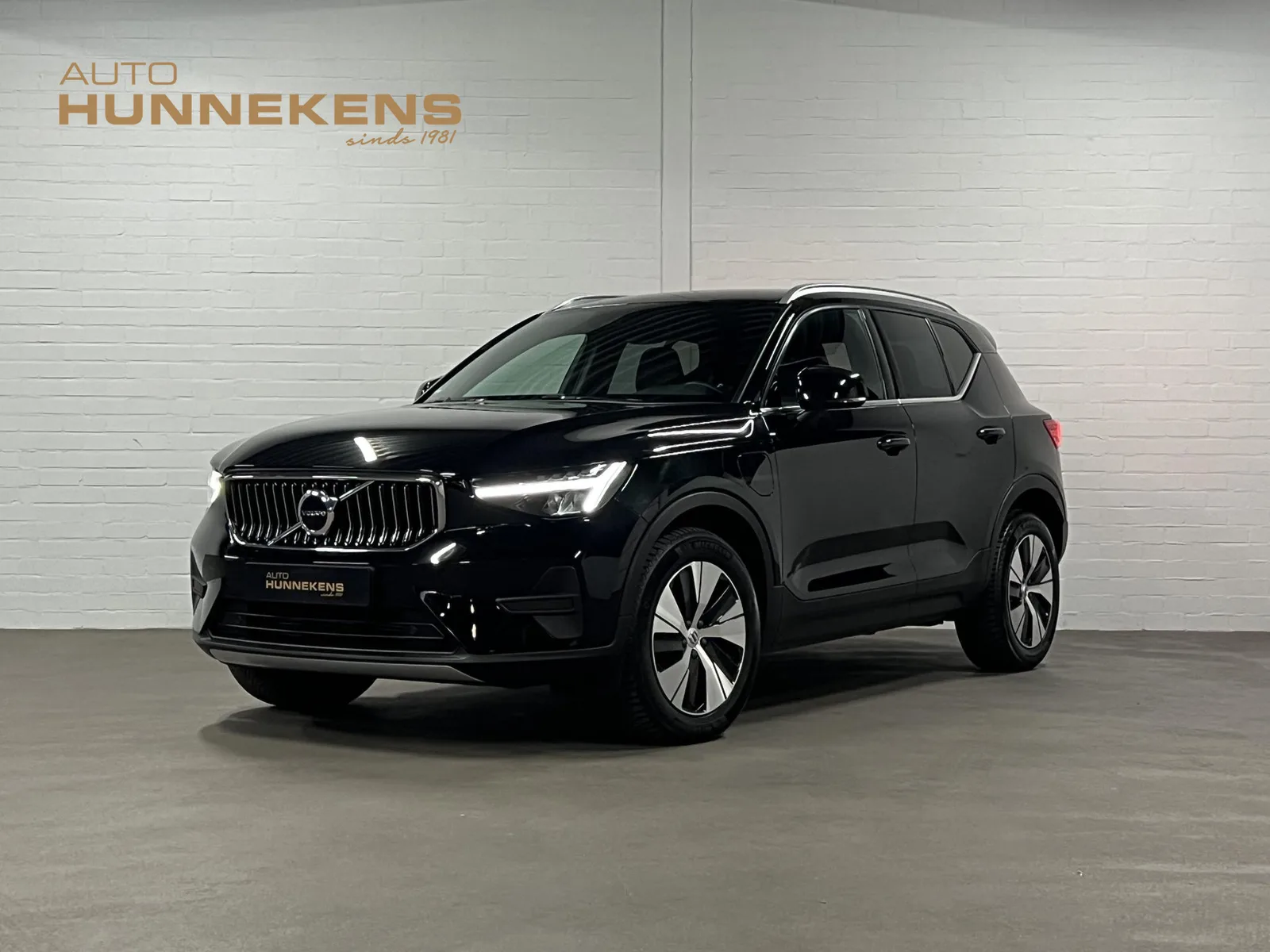 Volvo XC40 (2022) — foto 1