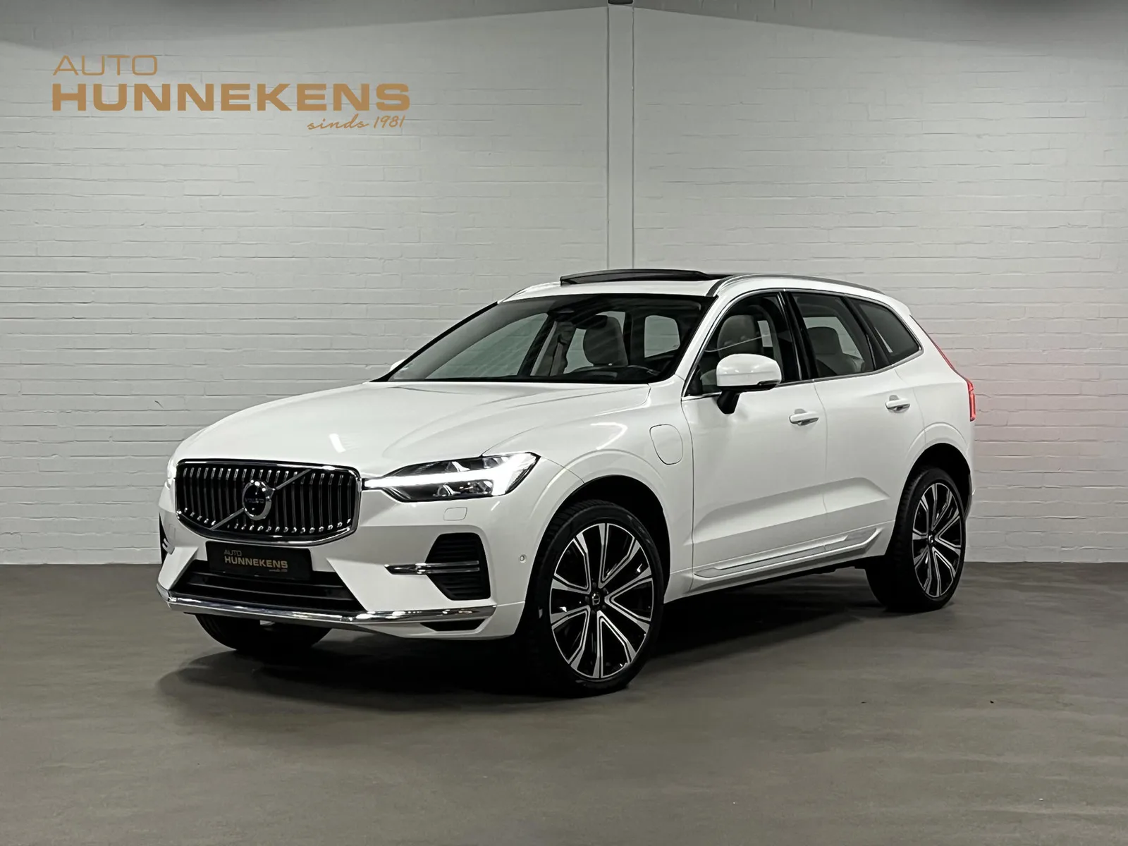 Volvo XC60 (2022) — foto 1