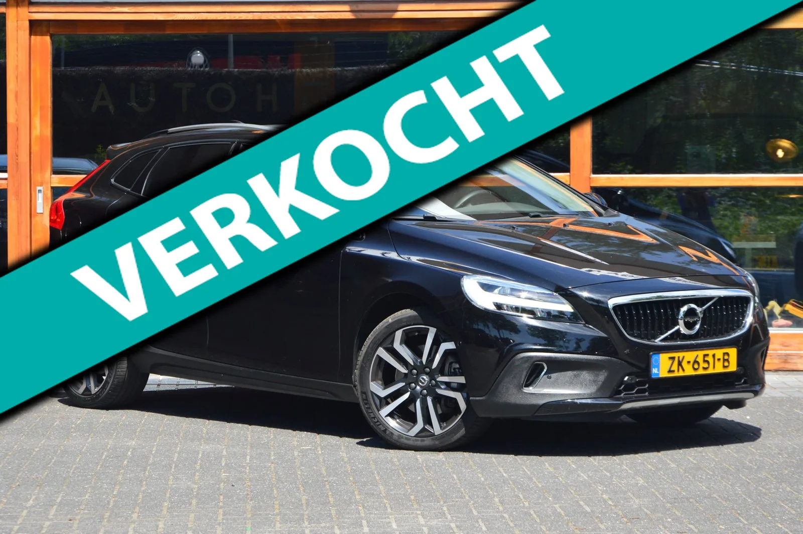 Volvo V40 Cross Country (2019) — foto 1