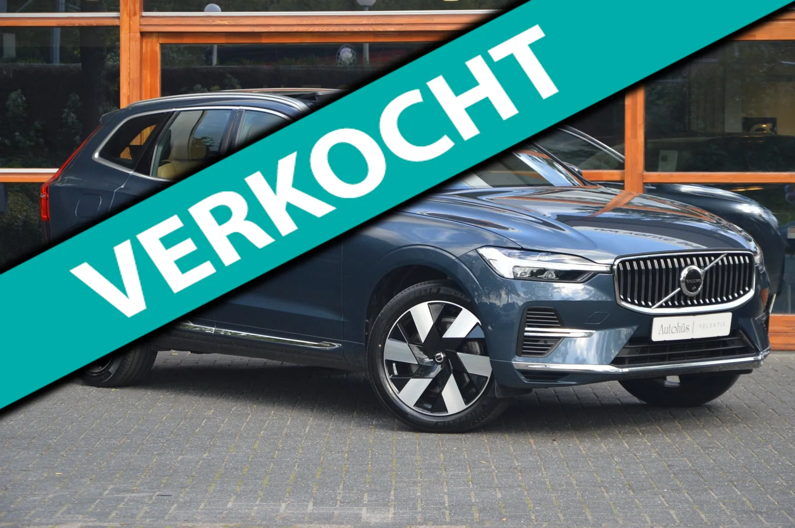 Volvo XC60 (2023) — foto 1