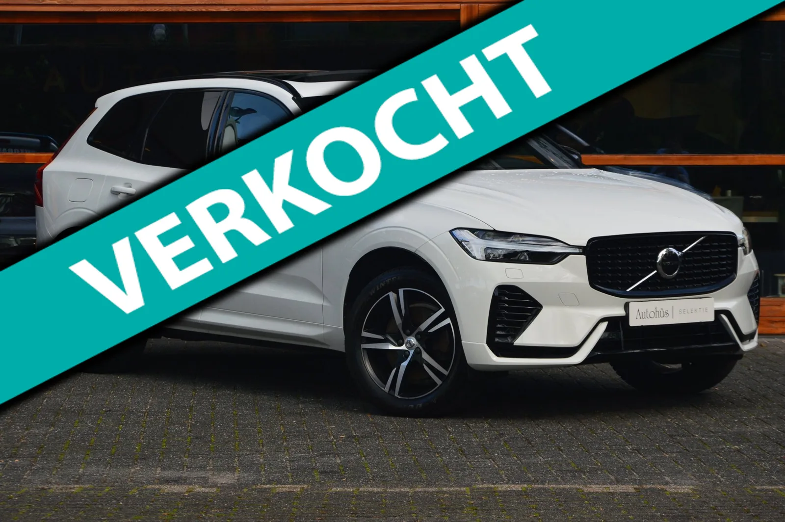 Volvo XC60 (2022) — foto 1