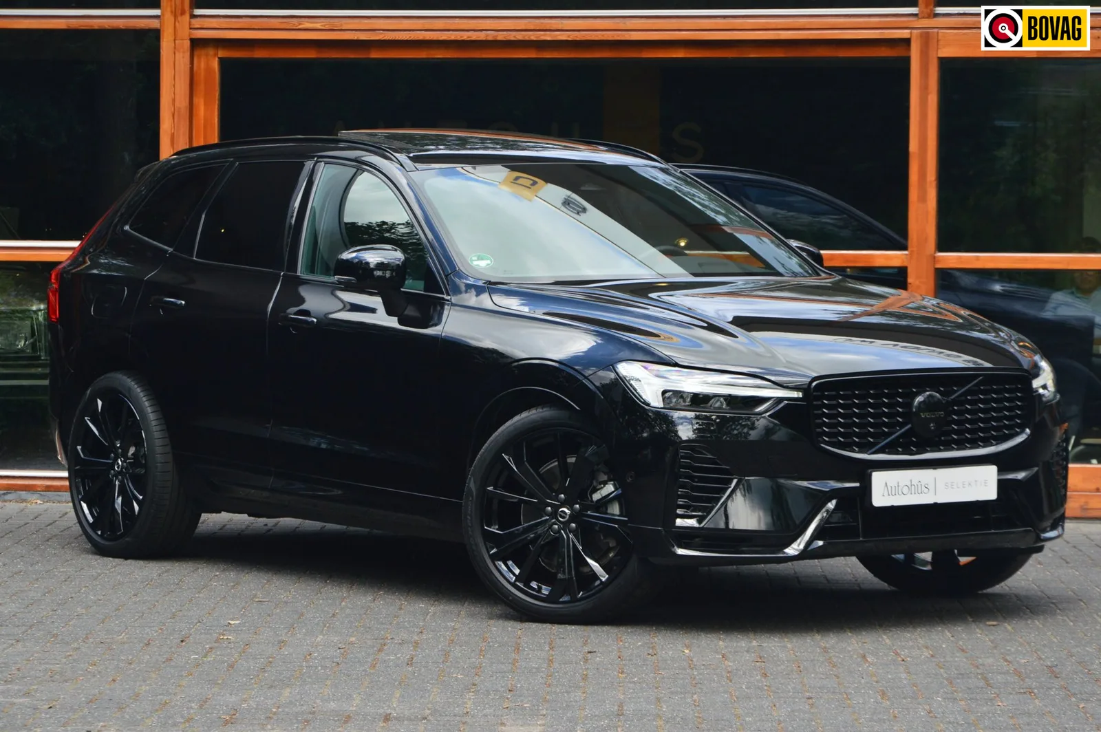 Volvo XC60 (2024) — foto 1