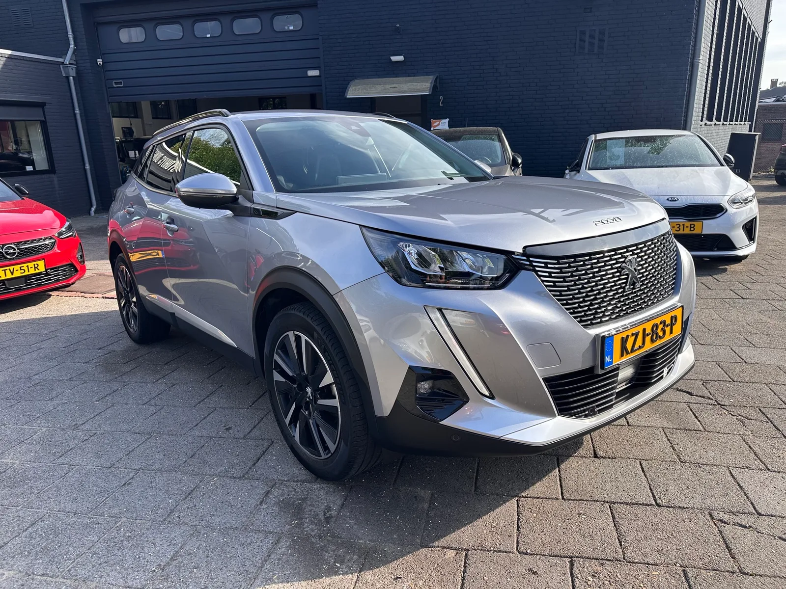 Peugeot 2008 (2020) — foto 1