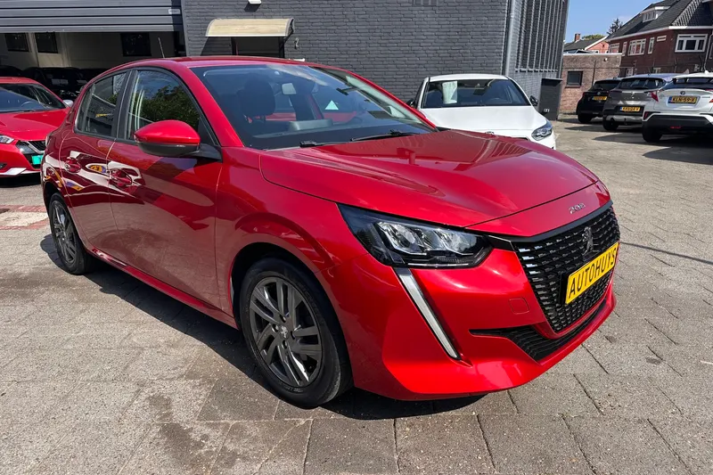 Peugeot 208 (2021)
