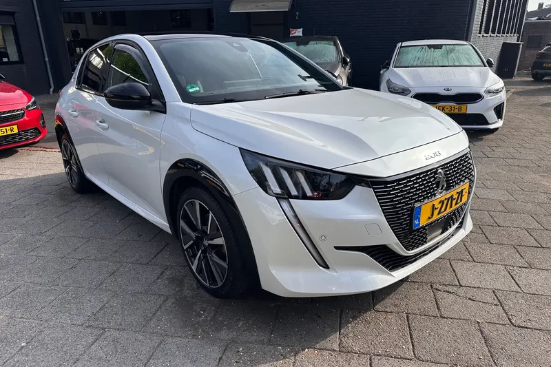 Peugeot 208 (2020)