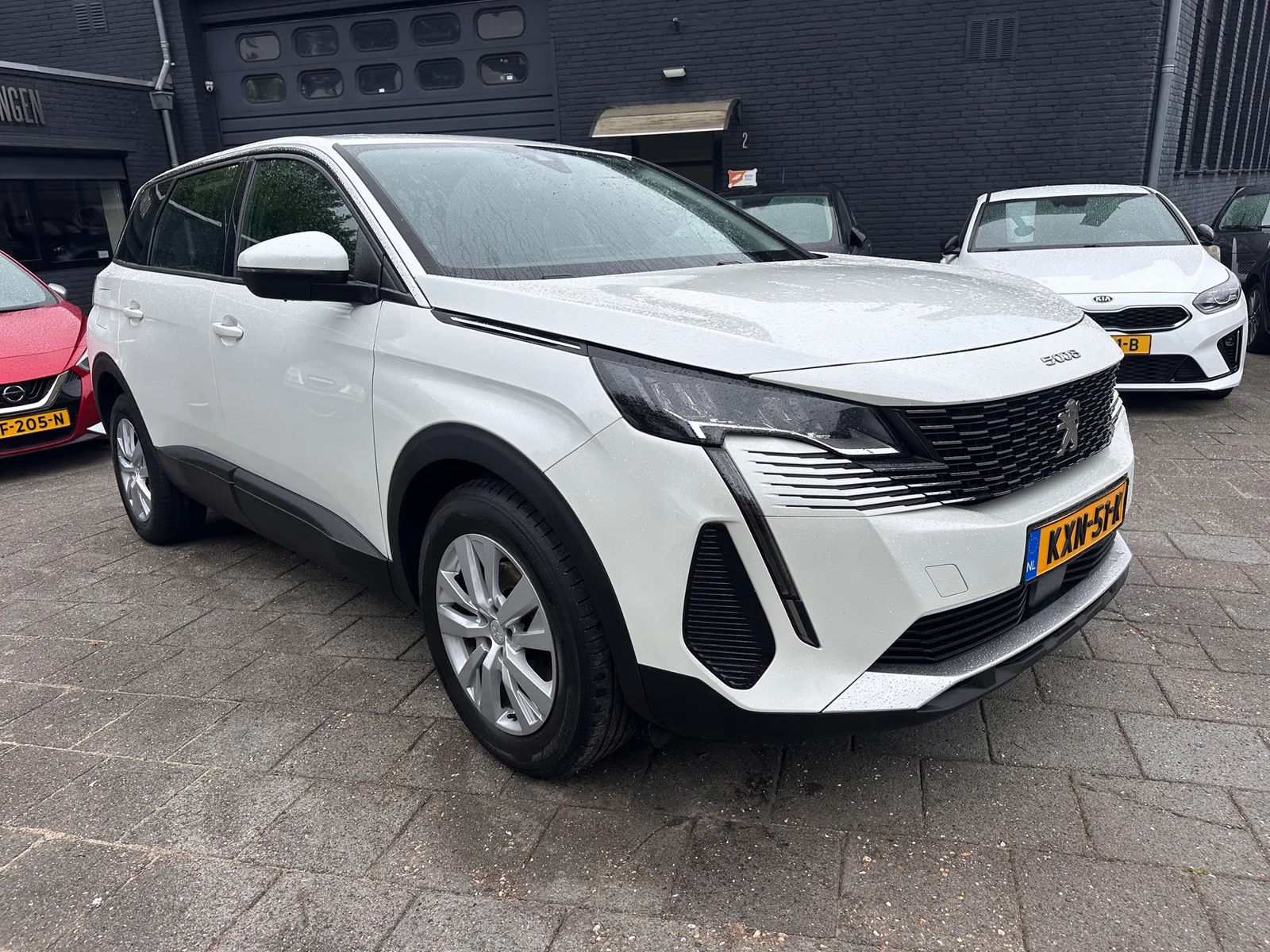 Peugeot 5008 (2021) — foto 1
